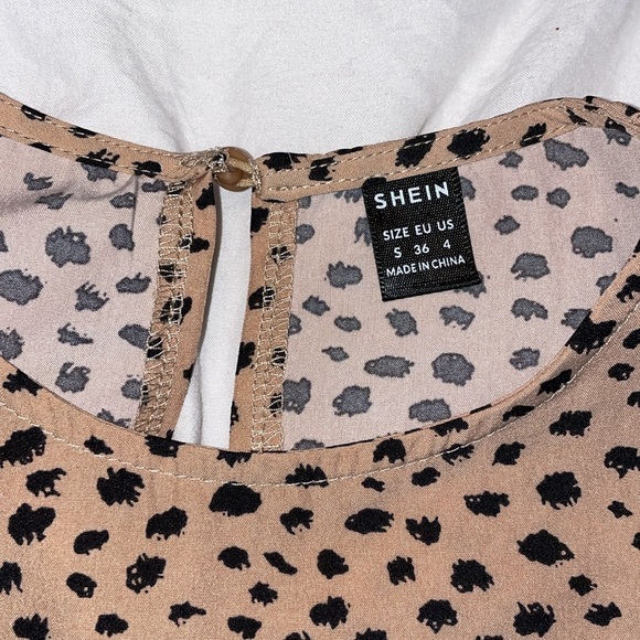 New -SHEIN size small - tan/black leopard blouse - Picture 4 of 10